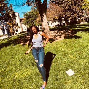 Meet your Posher, Camille